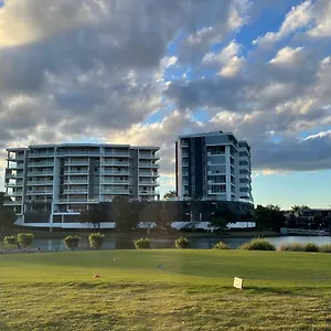 Signature Waterfront Aparthotel Gold Coast