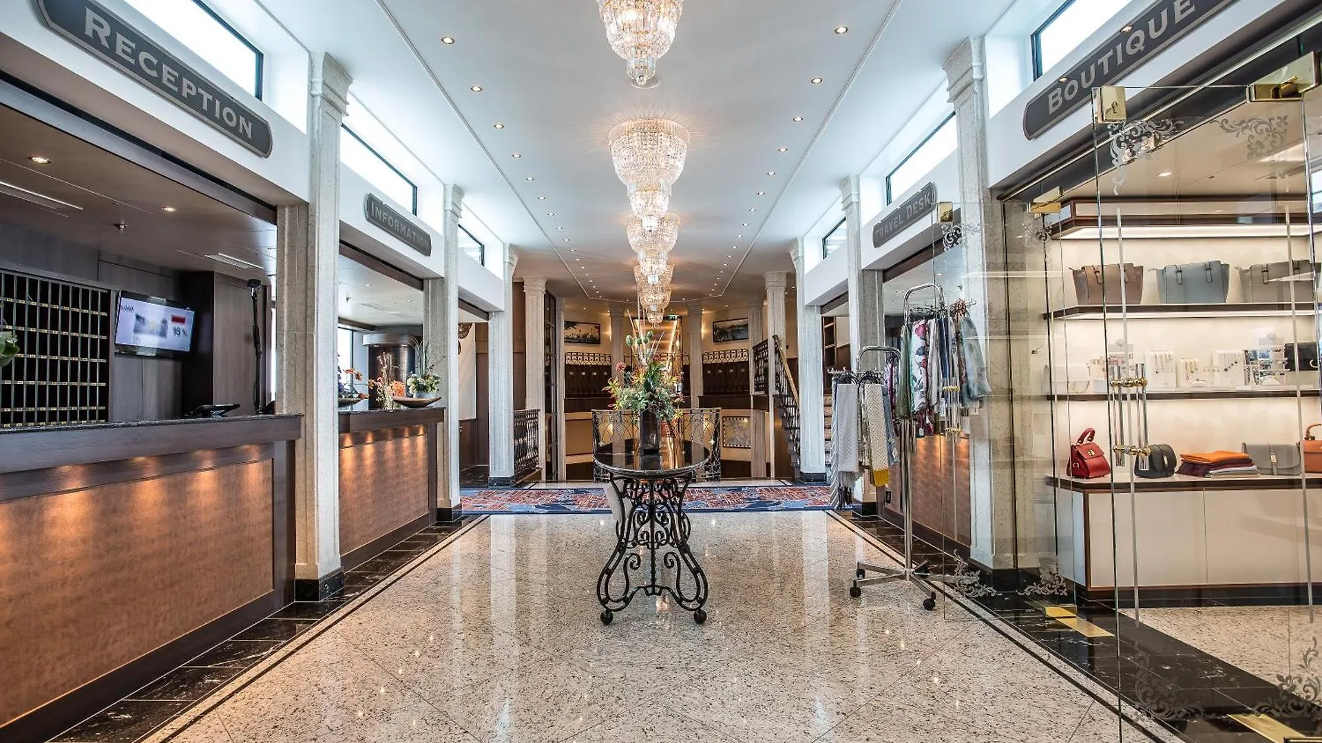 Hotelship Ms Oscar Wilde Frankfurt am Main Germany